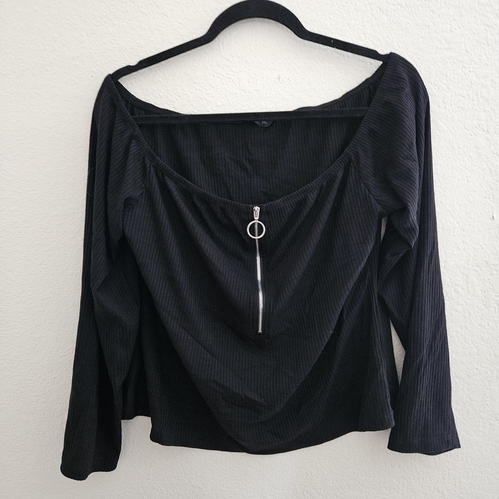 SHEIN Black Ribbed Long Sleeve Top with Zipper